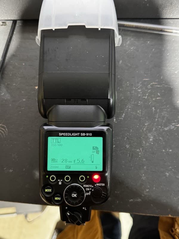 Nikon SB-910 Speedlight Flash Unit Flashgun
