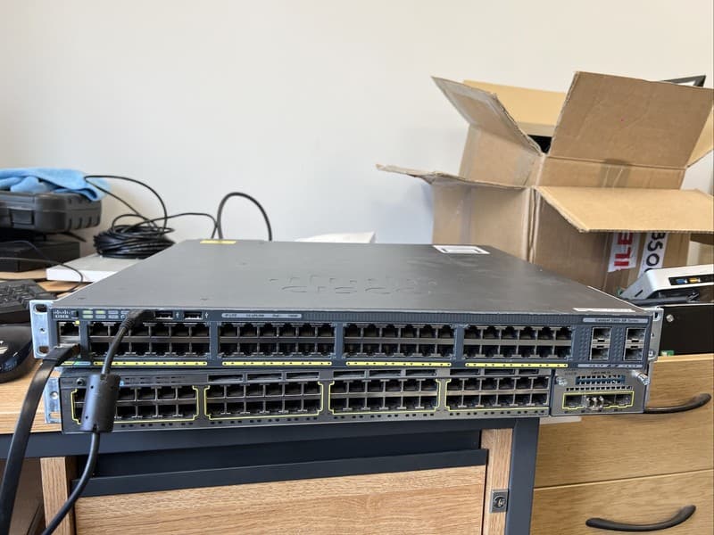 Cisco Catalyst WS-C2960XR-48FPS-I 48 x 10/100/1000 PoE+ Port Switch with stack