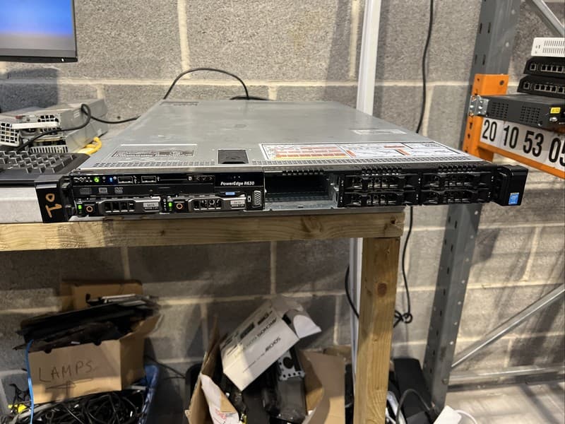 Dell PowerEdge R630 2 x E5-2640 V3 16 Cores 16GB RAM 8 x 2.5" SAS 1U Rack Server