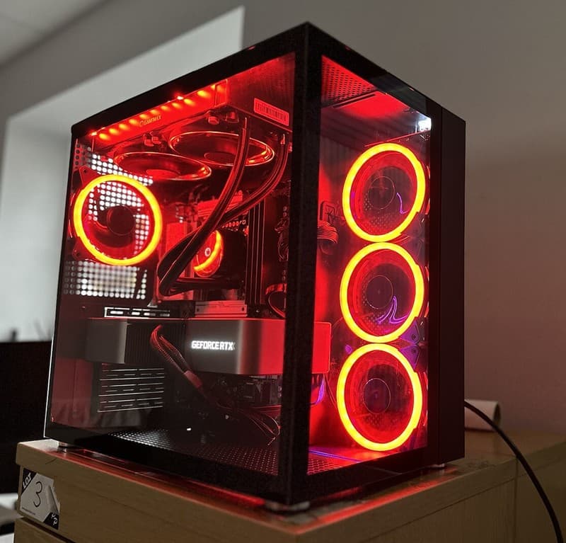 GAMING PC CORE i9 / RTX 4060 / 32GB RAM / 2TB NVME SSD / i9-12900K / 4K VR