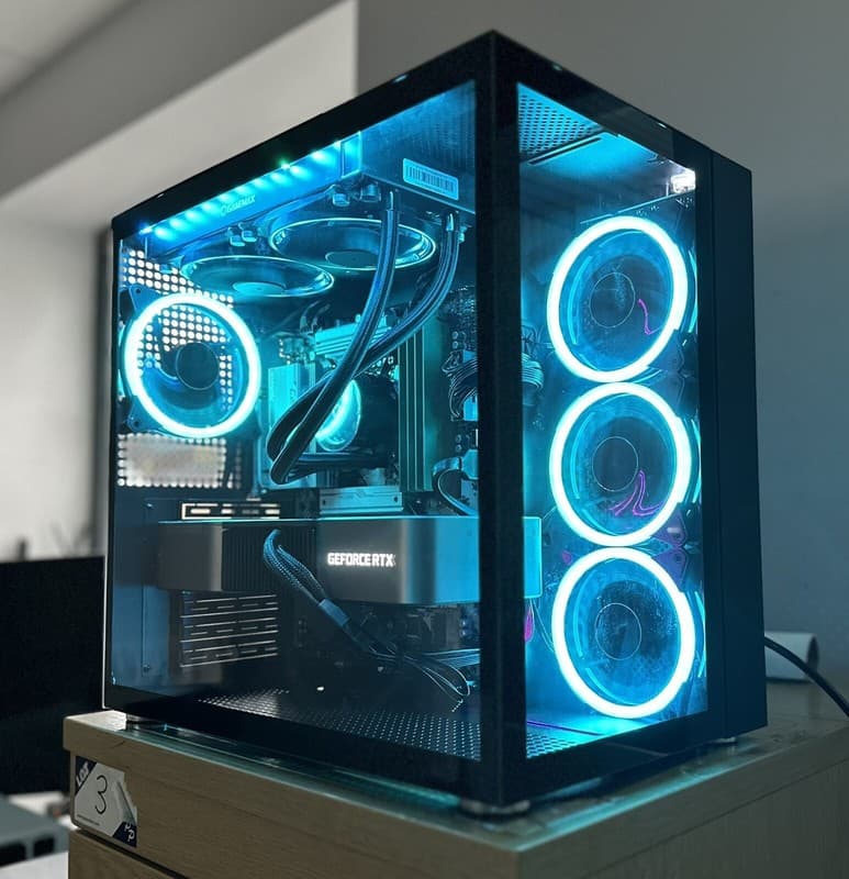 CORE i9 13900K PC / 64GB RAM / 2TB SSD / RTX 5070