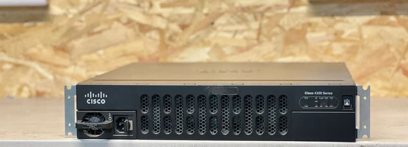 Cisco 4300 Series ISR4351 /K9 V02 PoE & SFP Integrated Services Router